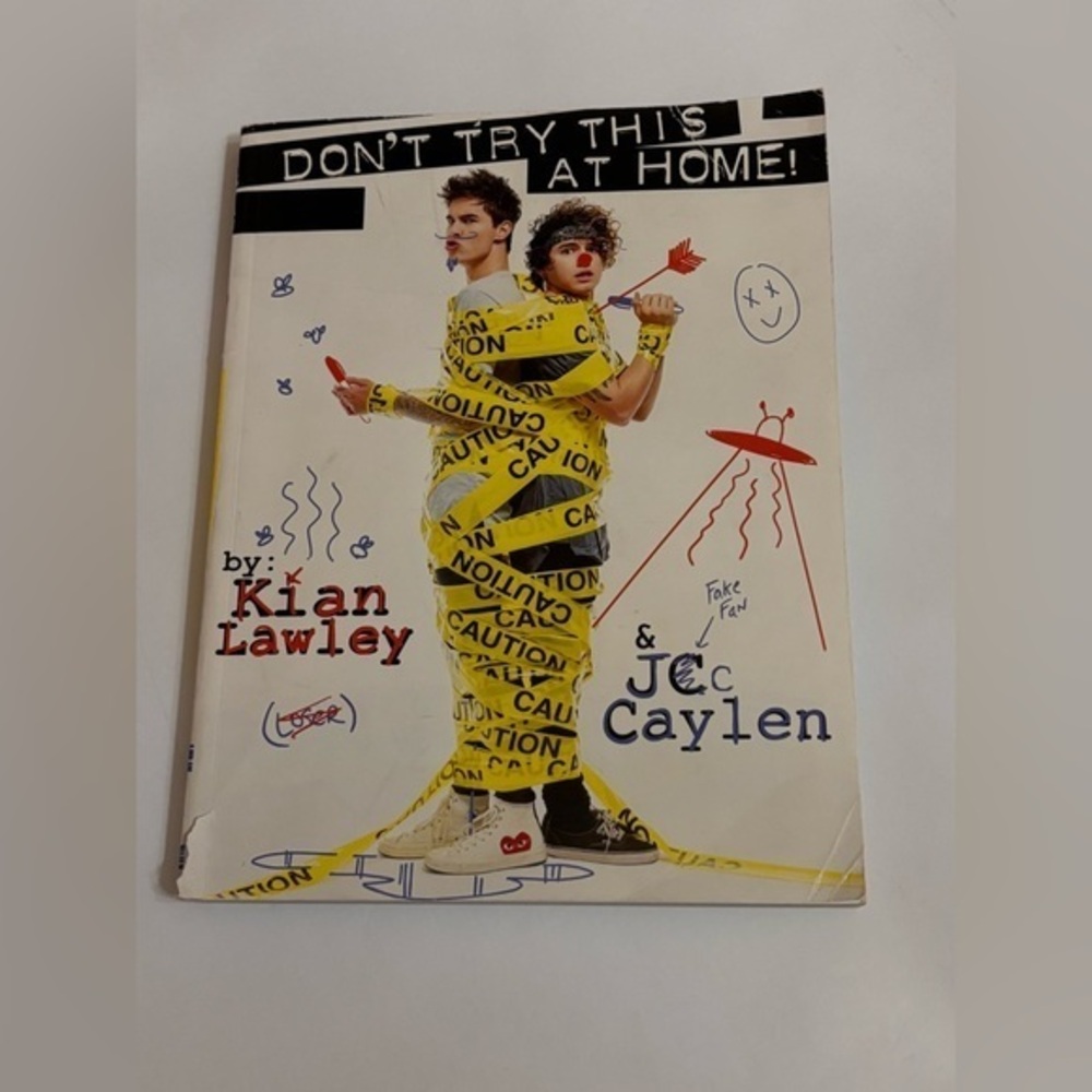 KIAN AND JC DONT TRY THIS AT HOME! Softcover book